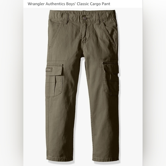 Wrangler Other - Wrangler Green Cargo Pants with Utility Design